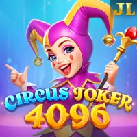 Game thủ chuyên nghiệp đang chơi Esports trên máy tính